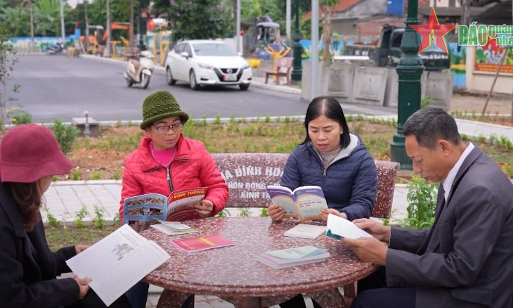 Dấu ấn 15 năm đưa sách về cơ sở